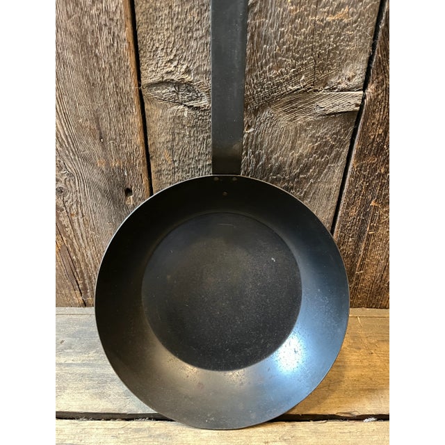 1950s French Iron Cooking Pot For Sale - Image 4 of 10