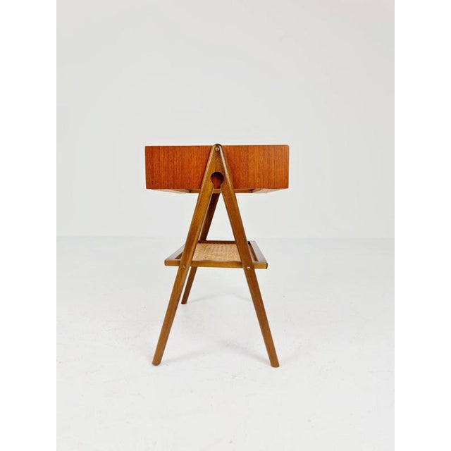 Wood Mid-Century Modern Danish Bedside Table in Rattan and Teak For Sale - Image 7 of 14