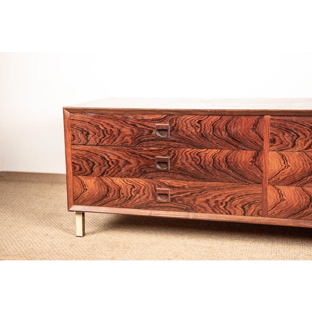 Low Danish Chest of Drawers in Rosewood by Erik Brouer for Brouer Møbelfabrik, 1960 For Sale - Image 13 of 15