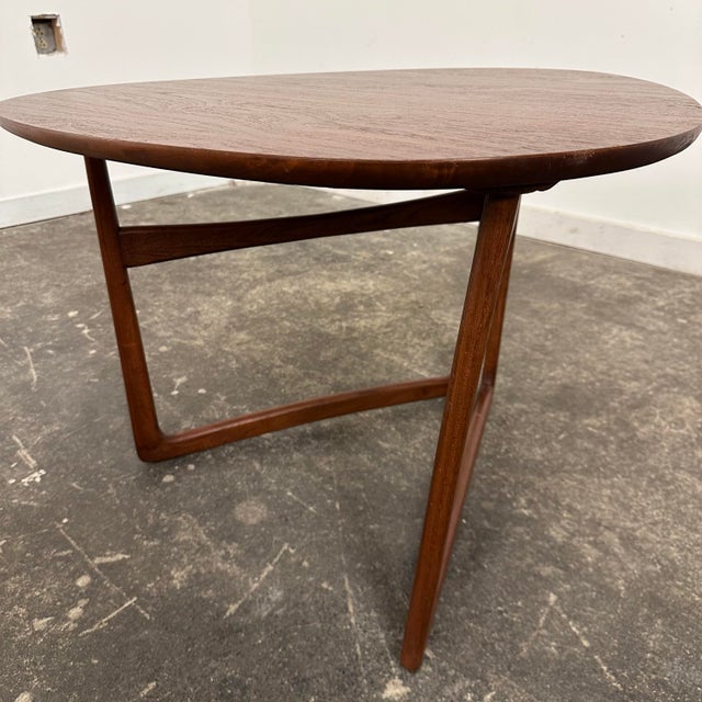 Brown 1950s Foldable Teak Side Table by Peter Hvidt and Oral Mølgaard-Nielsen for France and Daverkosen For Sale - Image 8 of 12