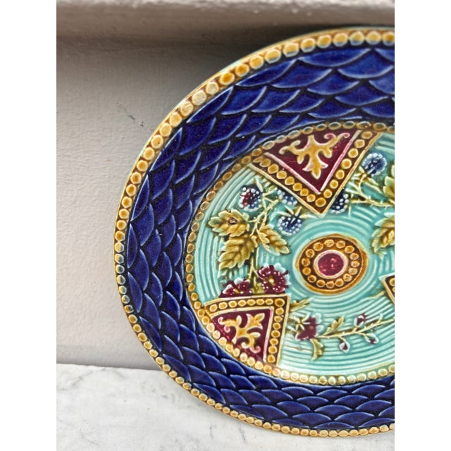 French Country French Majolica Plate Onnaing, Circa 1890 For Sale - Image 3 of 4