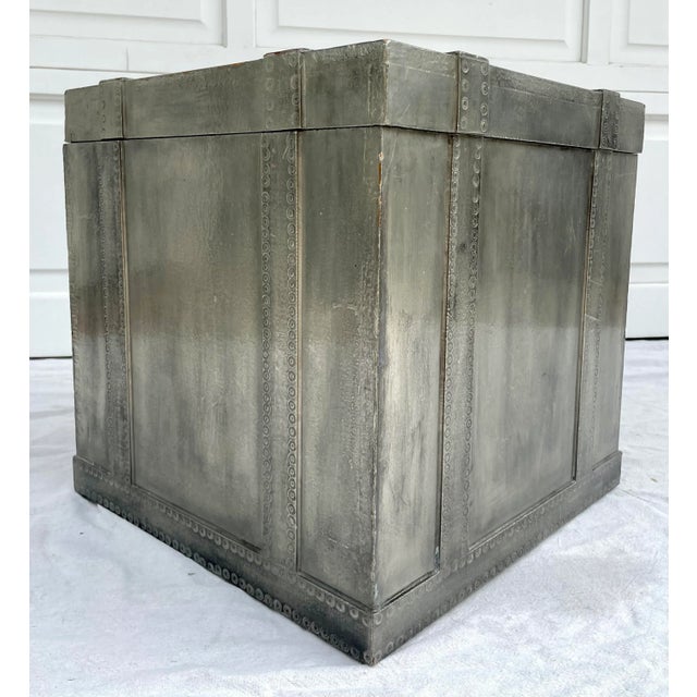 Metal 1970's Silver Cube Trunk Side Table Made by Alfonso Retana For Sale - Image 7 of 13