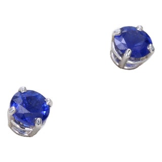 14k White Gold & Blue Sapphire Stud Earrings, A Pair For Sale
