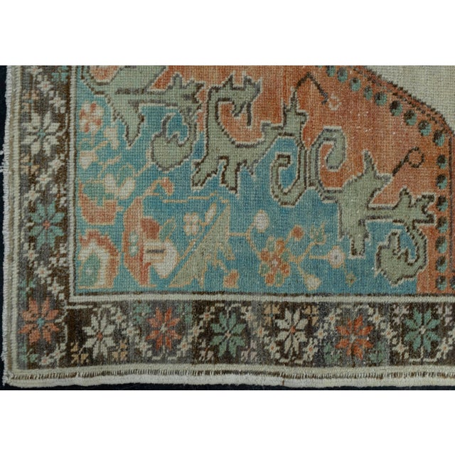 Turkish Vintage Rug 4'7" x 7'8" #17955 For Sale - Image 4 of 8