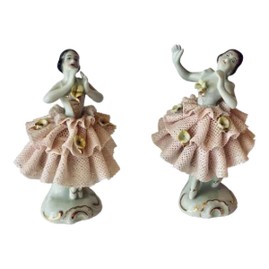 Vintage Dresden Rococo-Style Petite Porcelain Figurines Dancing in Lace Skirts, Mid-1990s by Germany’s Porzellanfabrik Unterweißbach- a Paiir