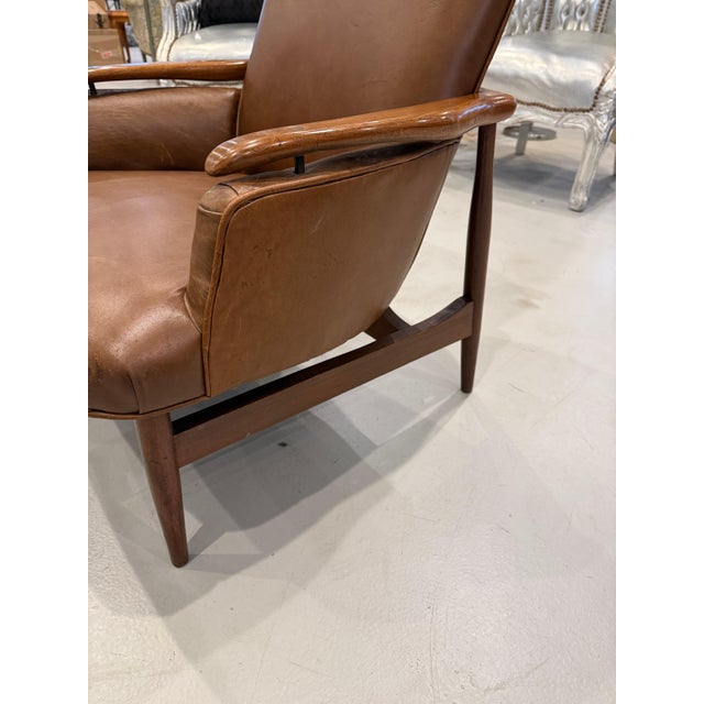 Brown Pair of Mid Century Modern Leather Club Chairs For Sale - Image 8 of 12