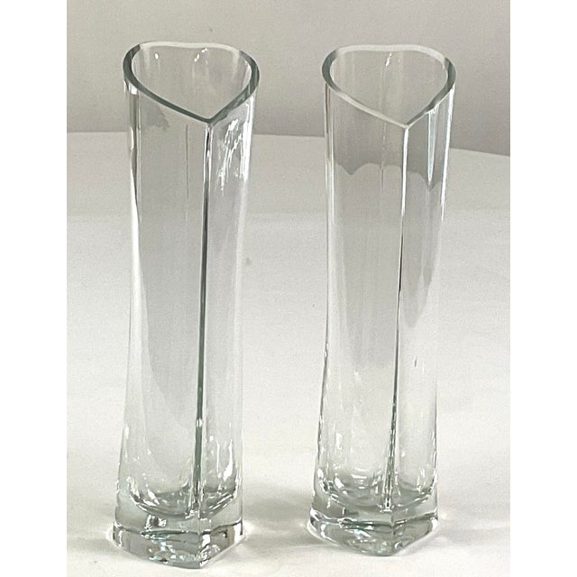 1960s 1960s Hand Blown,polished,steel Pontil Heart-Shaped Tall Bud Vases – A Pair For Sale - Image 5 of 9