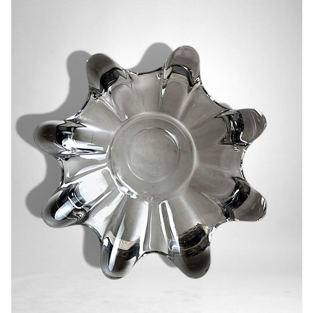 Vannes-Le-Châtel Cristalleries French Clear Crystal Centerpiece For Sale - Image 9 of 18