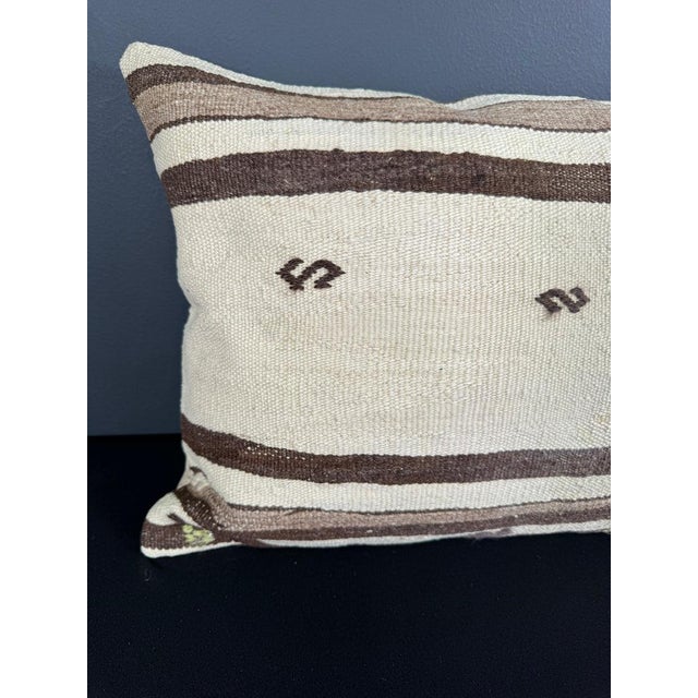 Contemporary Turkish Hemp Pillow Cushion Natural Beige Brown Pillow Cushion Cover 16" x 24" For Sale - Image 3 of 4