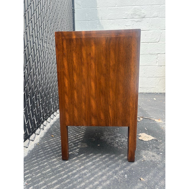 John Stuart 1960s John Stuart Mount Airy Janus Style Walnut Nightstands For Sale - Image 4 of 6