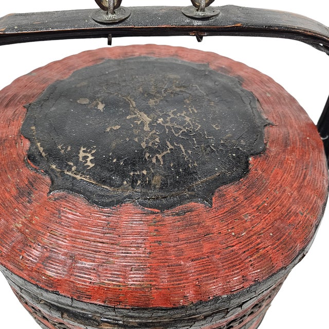 Chinese Red and Black Lacquer Wedding Basket With Handle, Mid-20th Century For Sale - Image 15 of 16