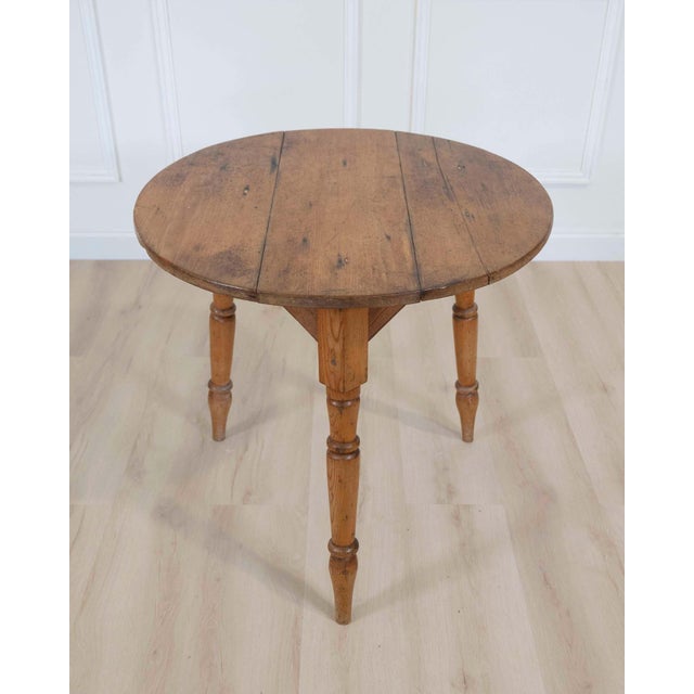 18th Century Pine Cricket Table For Sale In Atlanta - Image 6 of 8