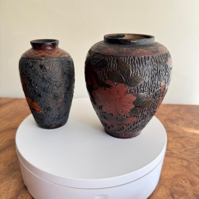 1930s Japanese Takamaki-E Style in the Manner of Edo/Meiji Lacquer Ware Vases- A Pair For Sale - Image 9 of 12