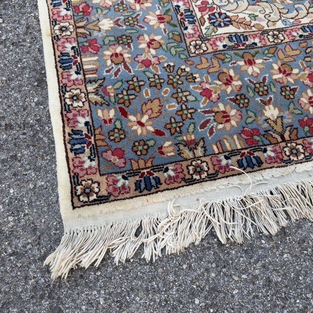 Large 20th Century Kashan Rug with Floral Medallion For Sale - Image 5 of 11