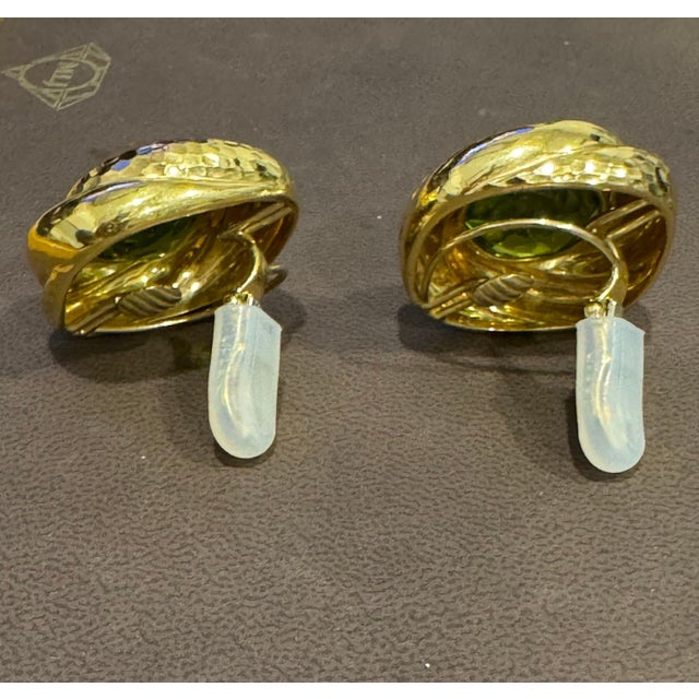 Metal 30Ct Natural Round Peridot Earrings by Andrew Clunn in 18 Kt Hammered Gold, Clip For Sale - Image 7 of 18