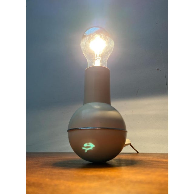 Mid-Century Space Age Italian Model Culbuto Balancing Table Lamp from Lamperti, 1960s For Sale - Image 9 of 18