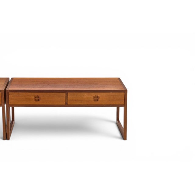 Arne Wahl Iversen Mid 20th Century Pair of Low Teak Hallway Chests Attributed to Arne Wahl Iversen For Sale - Image 4 of 5