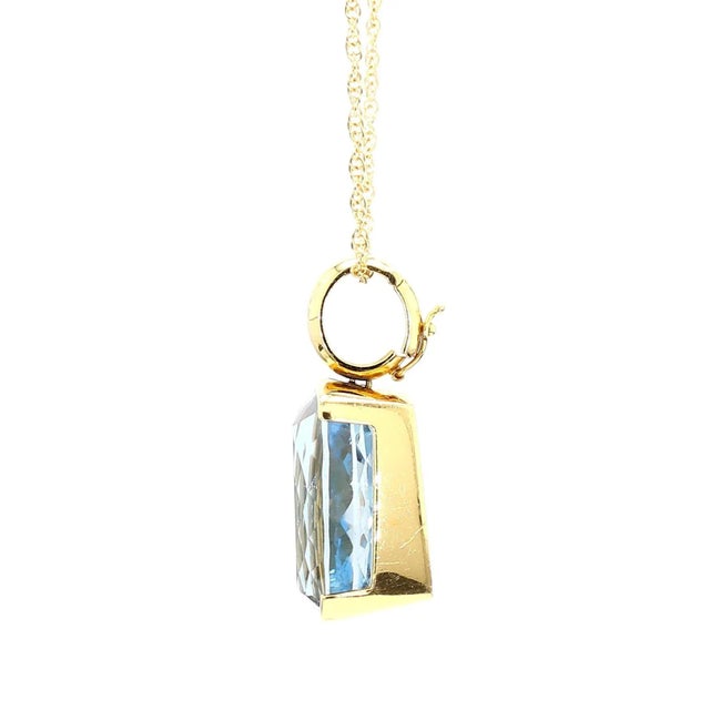 Metal Gia Certified Cushion Cut Blue Topaz in 18k Gold Bezel Pendant Necklace For Sale - Image 7 of 10