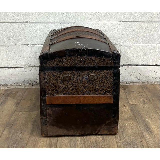 Traditional Antique Camel Back Steamer Trunk Chest For Sale - Image 3 of 5