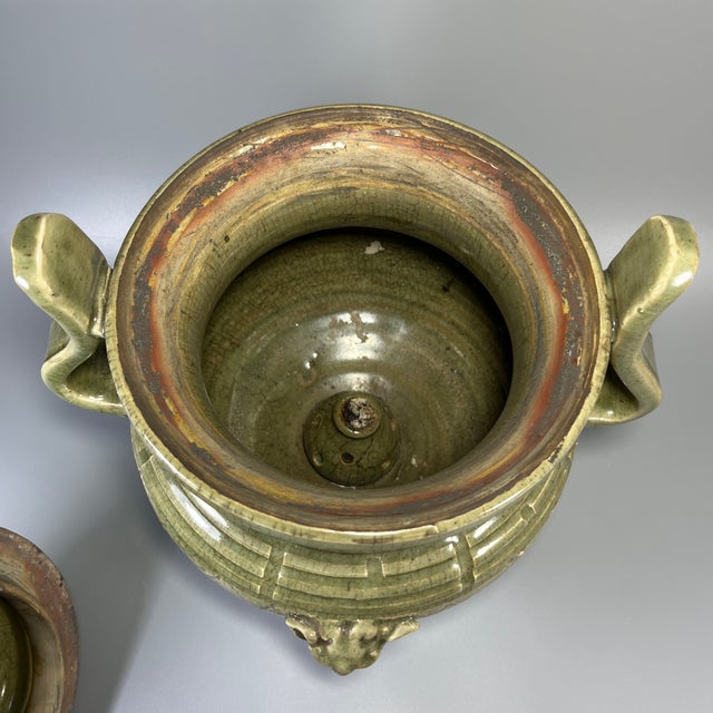 16th Century Chinese Celadon Tripod Censer, Lion‑Finial Lidded Incense Burner for Collectible Display For Sale - Image 5 of 7