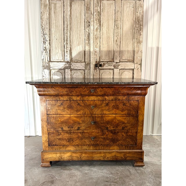 French Louis Philippe Style Walnut Commode, 1800s For Sale - Image 10 of 10