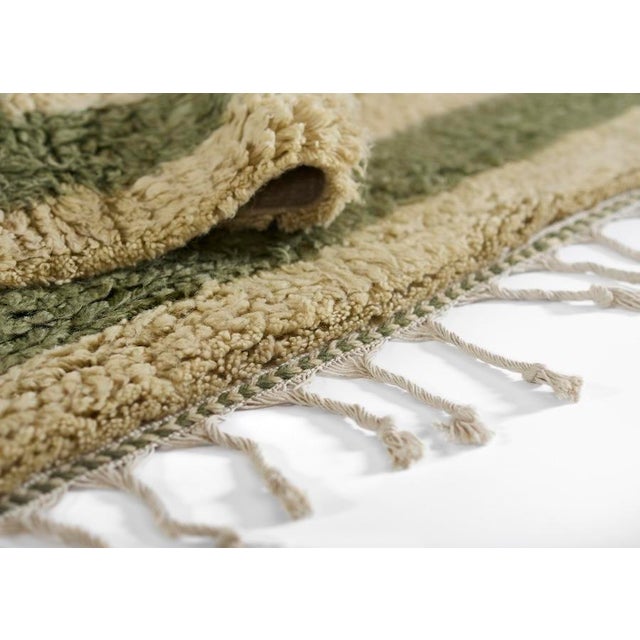 Beautiful hand woven thick shag rugs made from 100% New Zealand wool, using mill spun yarns. Made in India, the yarn is...