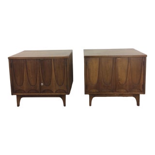 Pair of Mid Century Modern Nightstands From Brasilia by Broyhill For Sale