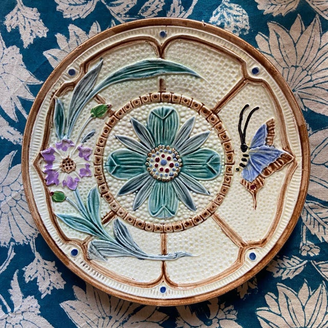 Majolica Flowers and Butterfly Plates from Wasmuel, 1890s, Set of 2 For Sale - Image 4 of 10