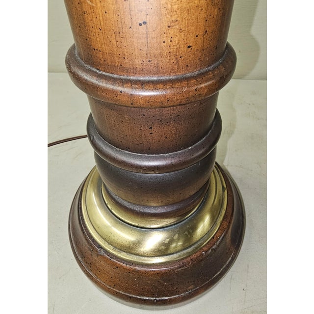 Pair of Antiqued Pine Wood and Brass Column-Form Table Lamps For Sale - Image 4 of 11