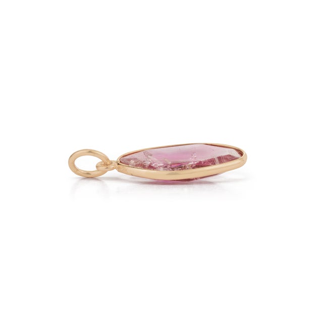 Metal Raw-Cut Bezel Set 3.29ct Pink Tourmaline Slice Pendant in 14k Yellow Gold For Sale - Image 7 of 15