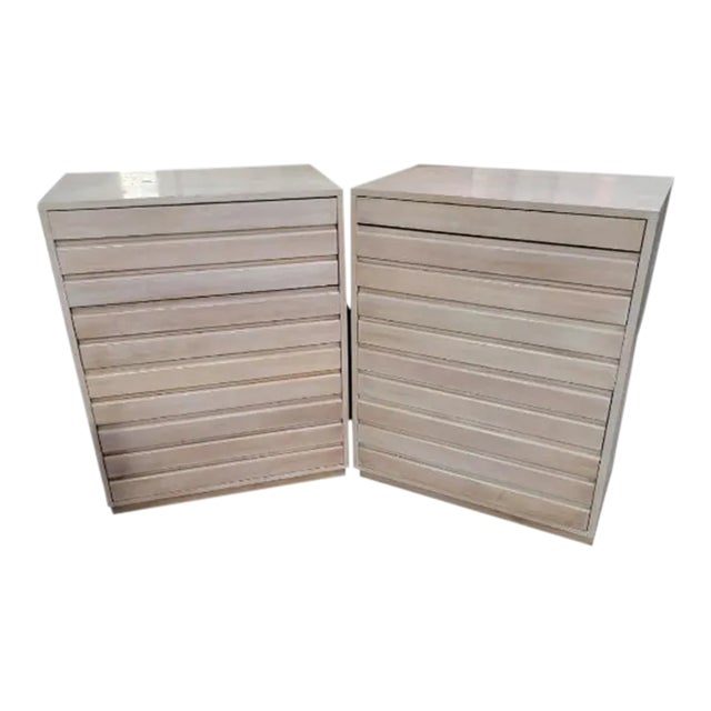 Mid Century Modern Driftwood 5 Drawer Chest by Sligh Furniture - Pair For Sale