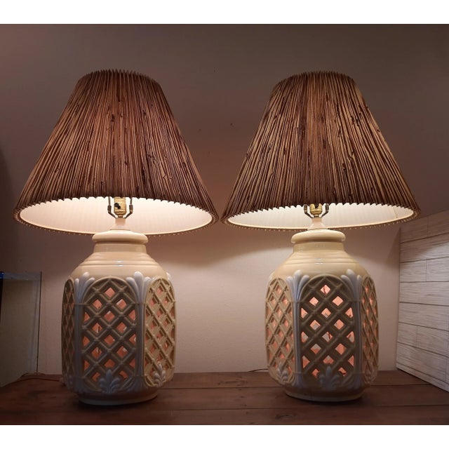 Mid Century Lattice Reticulated Pair Lamps Grass Cloth Shade For Sale - Image 10 of 12