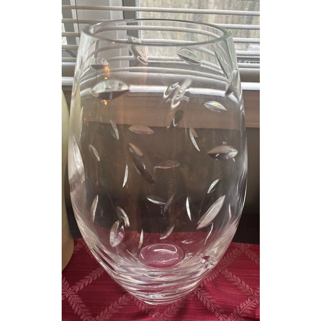Large Signed Tiffany & Co. Hand-Cut Crystal Leaf Pattern Vase – 13.5” Heavy Lead Crystal For Sale - Image 11 of 11