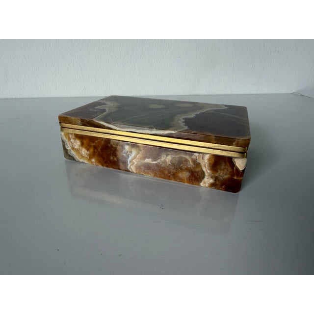1960’s Italian Vintage Agate Stone Jewelry Box With Gilt Brass Hardware For Sale - Image 4 of 10