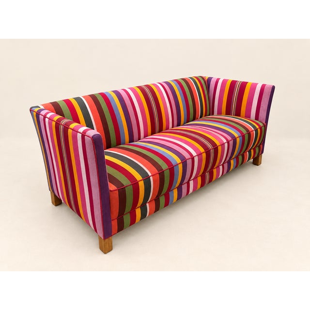 Danish Sofa in Hamaca Rojo Fabric by Angelo Donghia, 1960s, Svenskt Tenn For Sale In Miami - Image 6 of 14