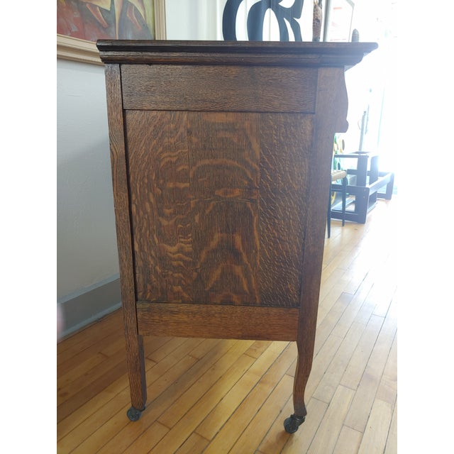 Early 20th Century Diminutive Quarter Sawn Oak Buffet Sideboard For Sale In New York - Image 6 of 12