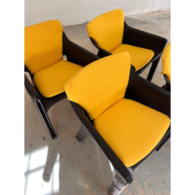 Plastic Gaudi Chair by Vico Magistretti for Artemide, 1970s For Sale - Image 7 of 11