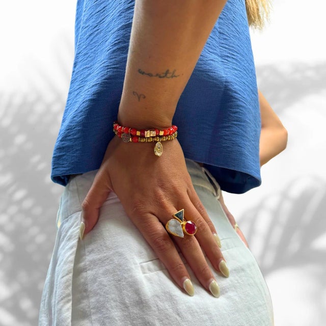 Carnelian Stone Beaded Ra & Elephant Charm Bracelet Set For Sale - Image 4 of 9