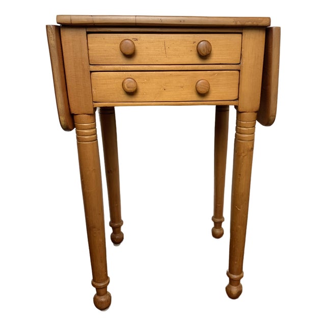 Late 19th Century Small Dropleaf Pine Side Table For Sale