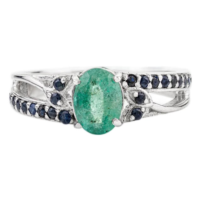 Modernist 7X5mm Oval Emerald Split Shank Silver Ring With September Birthstone - Size 8 For Sale
