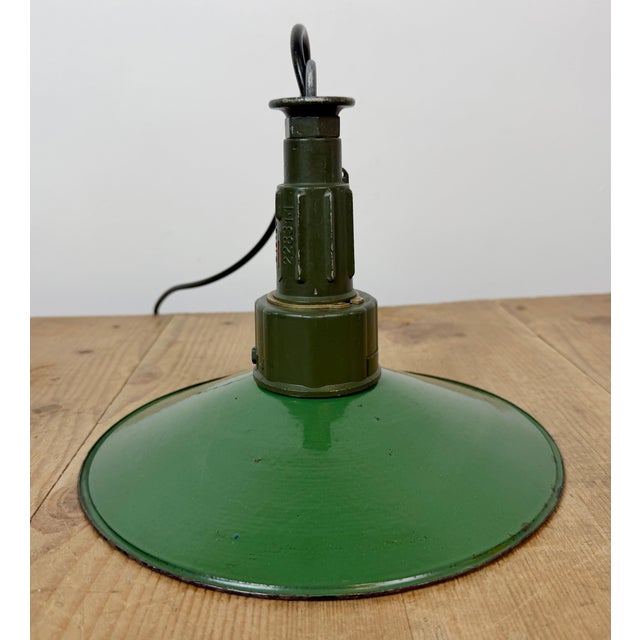 Industrial Green Enamel Military Pendant Lamp with Cast Aluminium Top, 1960s For Sale - Image 14 of 18