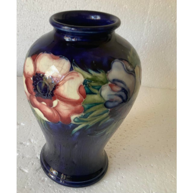 Ceramic Vintage Moorcroft Pottery Vase “Anemone” Pattern For Sale - Image 7 of 11