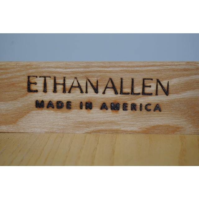 Ethan Allen Figural Mahogany Pembroke Style Lamp Table For Sale - Image 12 of 12