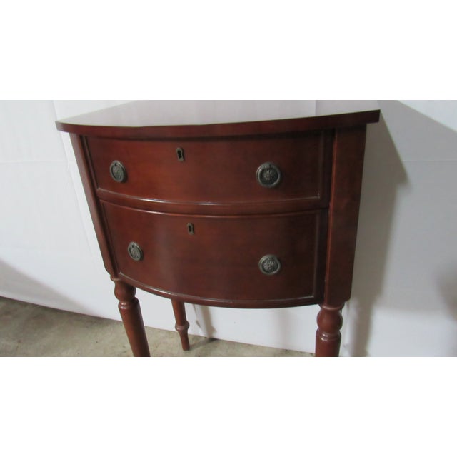 1980s Bombay Mahogany Nightstand Designer Table For Sale - Image 4 of 8