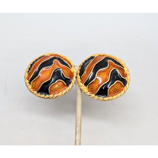 Vintage Signed Gerard Yosca Round Orange & Black Striped Clip Earrings- 2 Pieces For Sale - Image 4 of 7