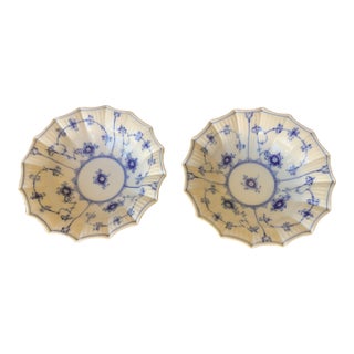 1970s Royal Copenhagen Blue Fluted Plain 16 Point Bowl 290 - a Pair For Sale