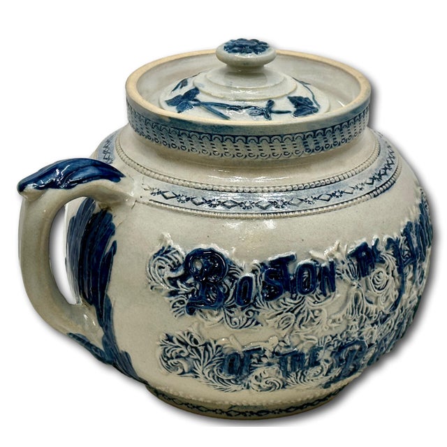 American Antique American Stoneware Boston Home the of the Bean & Spirit of 76 Bunker Hill Baked Bean Pot in Pristine Condition For Sale - Image 3 of 18