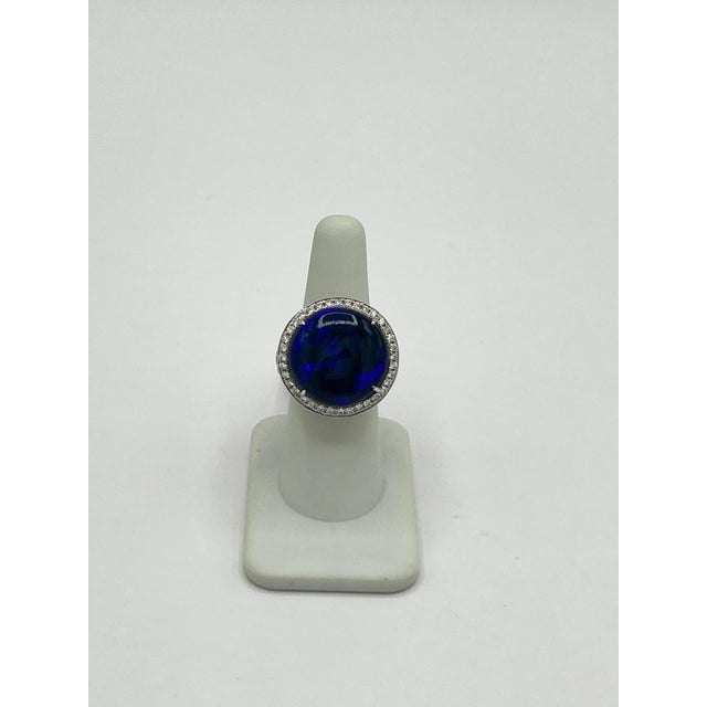 Early 21st Century Black Lightning Ridge Opal Round and White Diamond Cocktail Ring in 18k Size 7 For Sale - Image 5 of 7