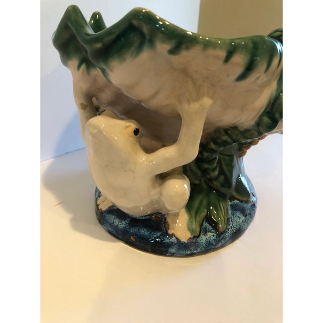 White Vintage Mid 20th Century Majolica Frog Pedestal Bowl For Sale - Image 8 of 12