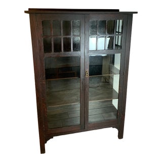 Early 20th Century Arts and Crafts Bookcase For Sale